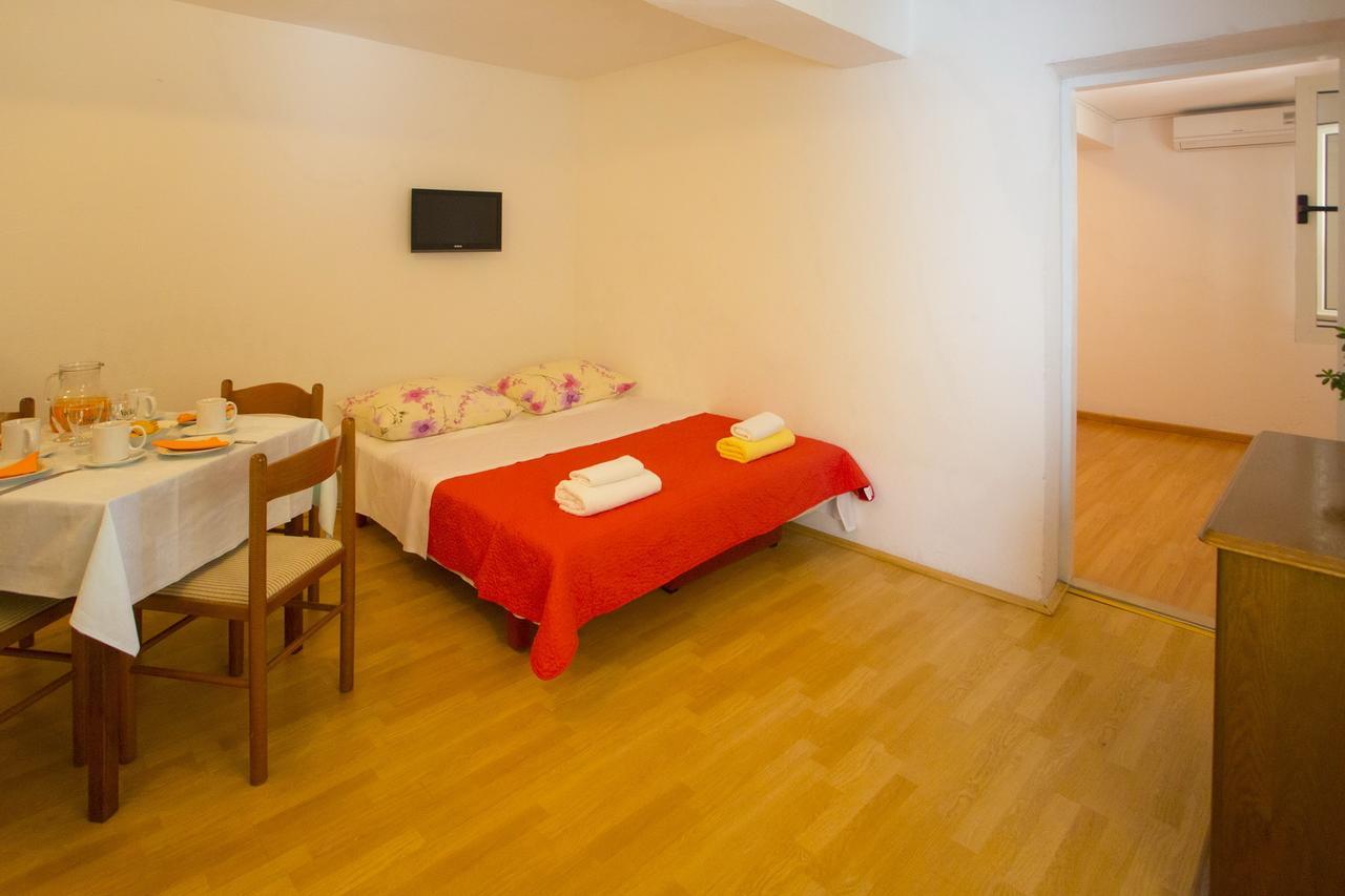 Apartments Blazevic Makarska Exteriör bild